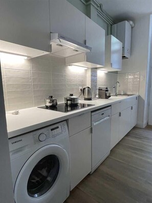 Fridge, microwave, oven, dishwasher