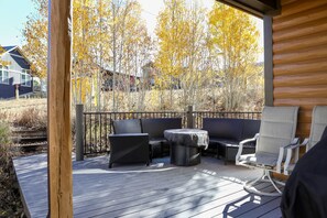 Terrace/patio - Ski-In/Ski-Out Granby Ranch Home + Firepit & Views (Granby)