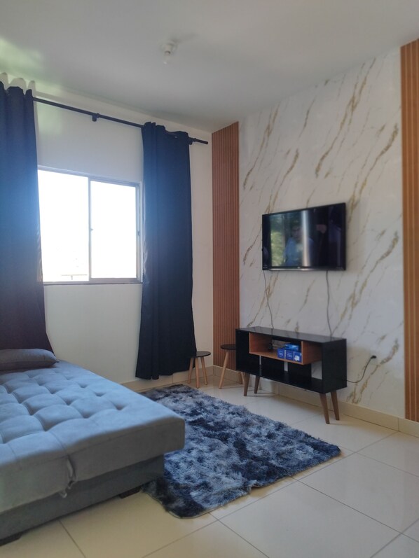 1 habitación, tabla de planchar con plancha, wifi y ropa de cama 