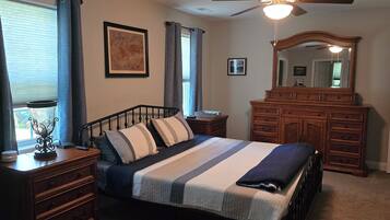 3 sovrum, skrivbord, strykjÀrn/strykbrÀda och gratis wi-fi