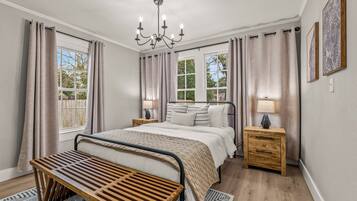 3 多间卧室、熨斗/熨衣板、免费 WiFi、床单