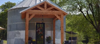 Cozy Grain Bin Silo Home in Santa Fe, TN,
Pet Friendly & Peaceful Setting