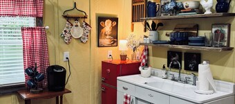Cozy Grain Bin Silo Home in Santa Fe, TN,
Pet Friendly & Peaceful Setting