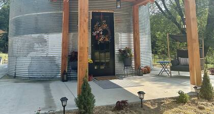 Cozy Grain Bin Silo Home, The Bin at Blueberry Springs Farm in Santa Fe, TN