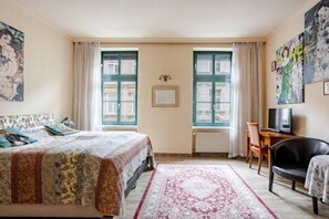 1 bedroom, iron/ironing board, Internet, bed sheets