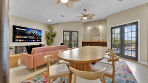 Dining - Highest House in All of Fort Worth - Luxury Family Getaway with Stunning Views (Joshua)