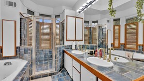 Whirlpool, Haartrockner, Bidet, Handtücher