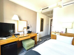 Standard Single Room, Non Smoking | Desk, laptop workspace, iron/ironing board, free WiFi - Aomori Green Park Hotel (Aomori)