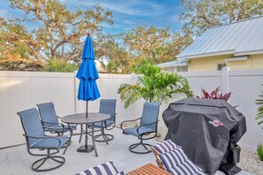 屋外ダイニングエリア