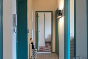 Interior - GuestHost - Elegant Apartment Testaccio Roma (Rome)