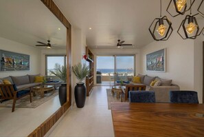 Interior - Arch Views, 2 Pools, Gym, Stylish, 2BD, Sleeps 6 (El tezal)