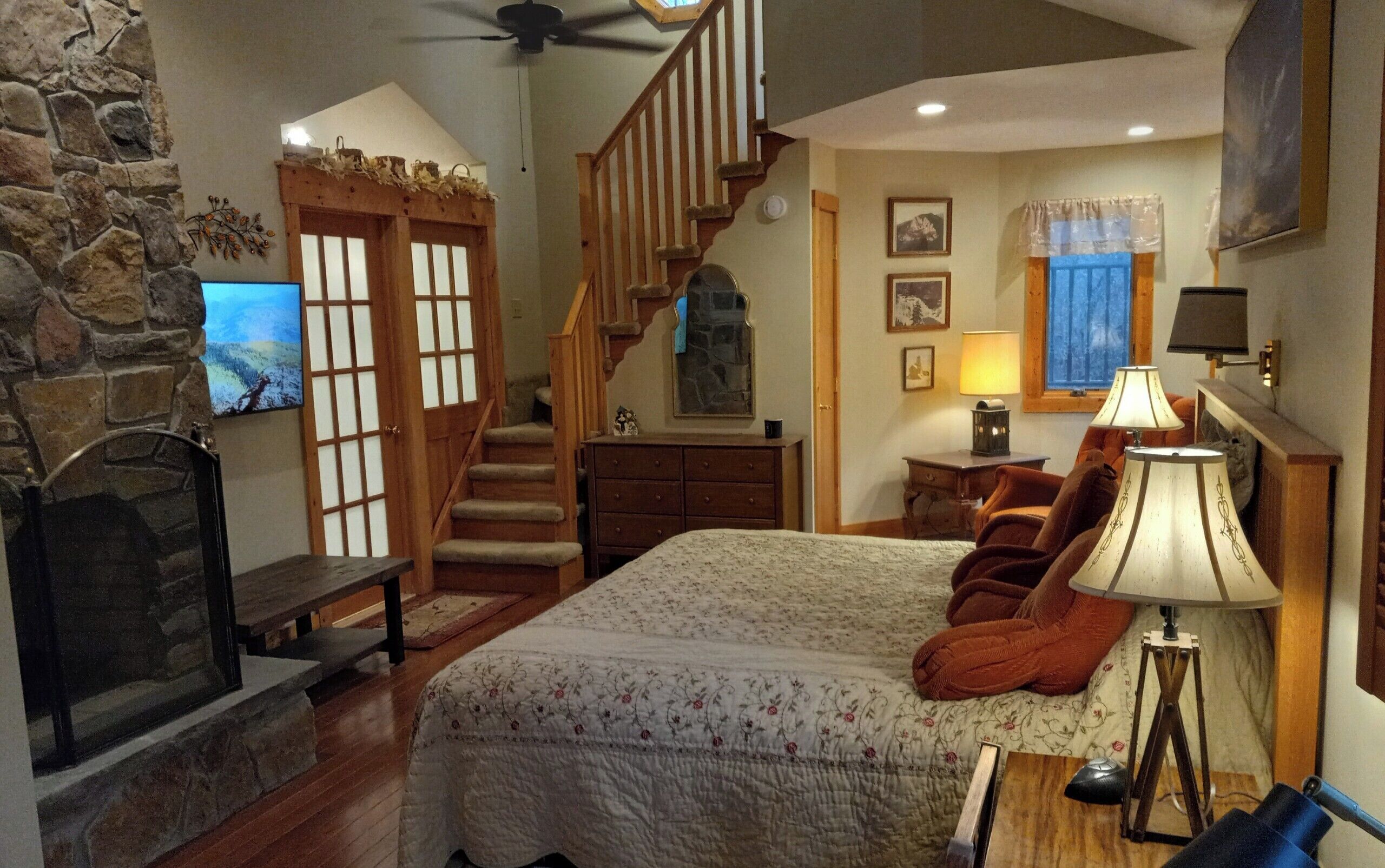 5 habitaciones, escritorio, wifi gratis y ropa de cama 