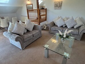 Cottage | Living area - East Cottage (Malton)