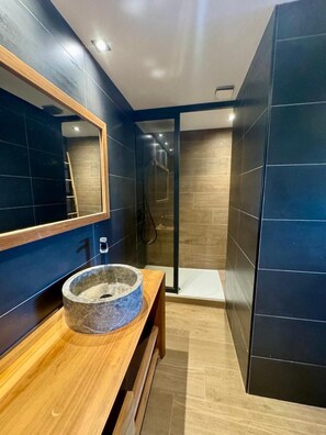 Dusche, Haartrockner