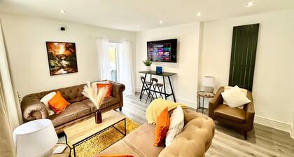 Brecon Beacons Cottage with Cinema Room, Sleeps 5