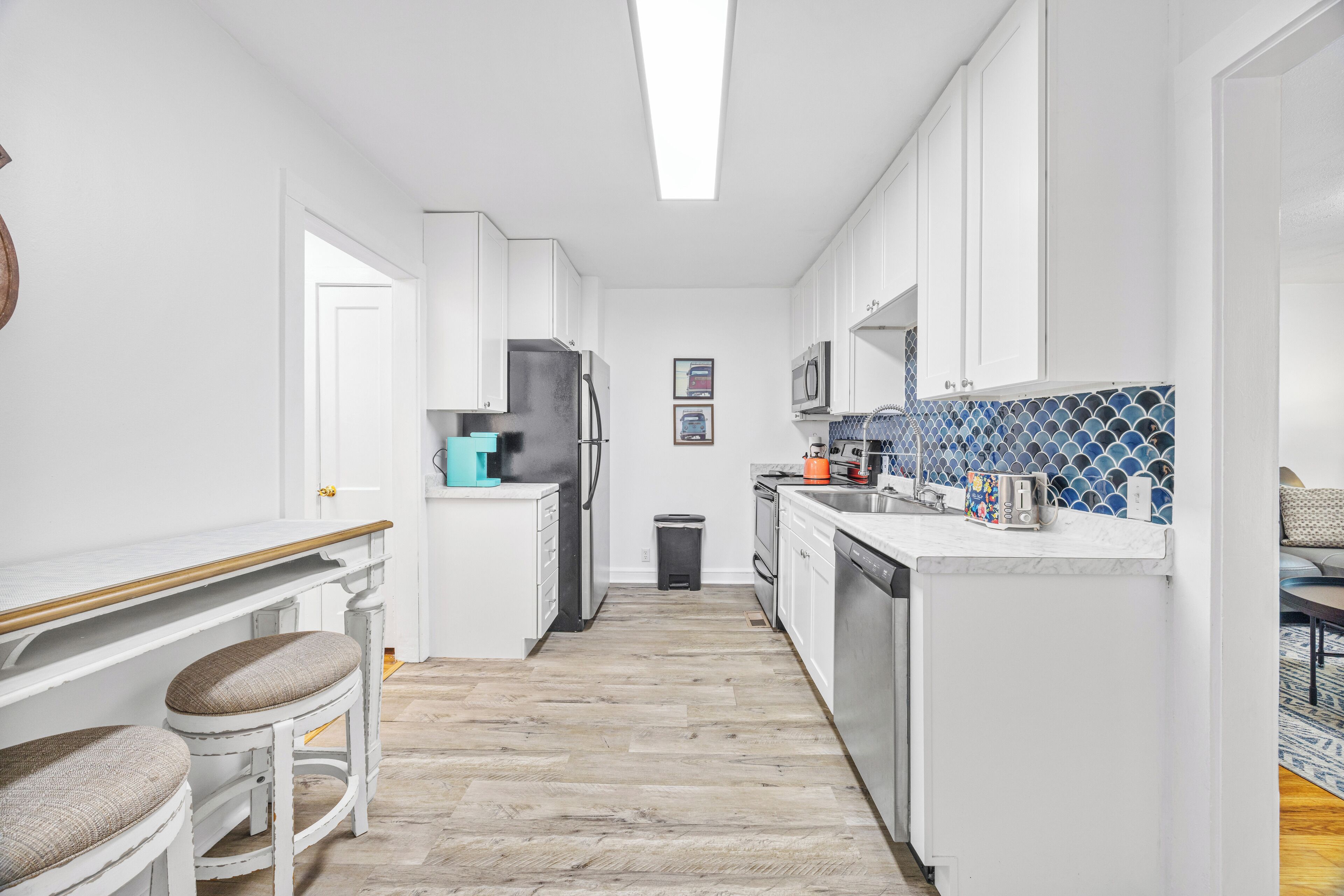 Microwave, oven, stovetop, dishwasher