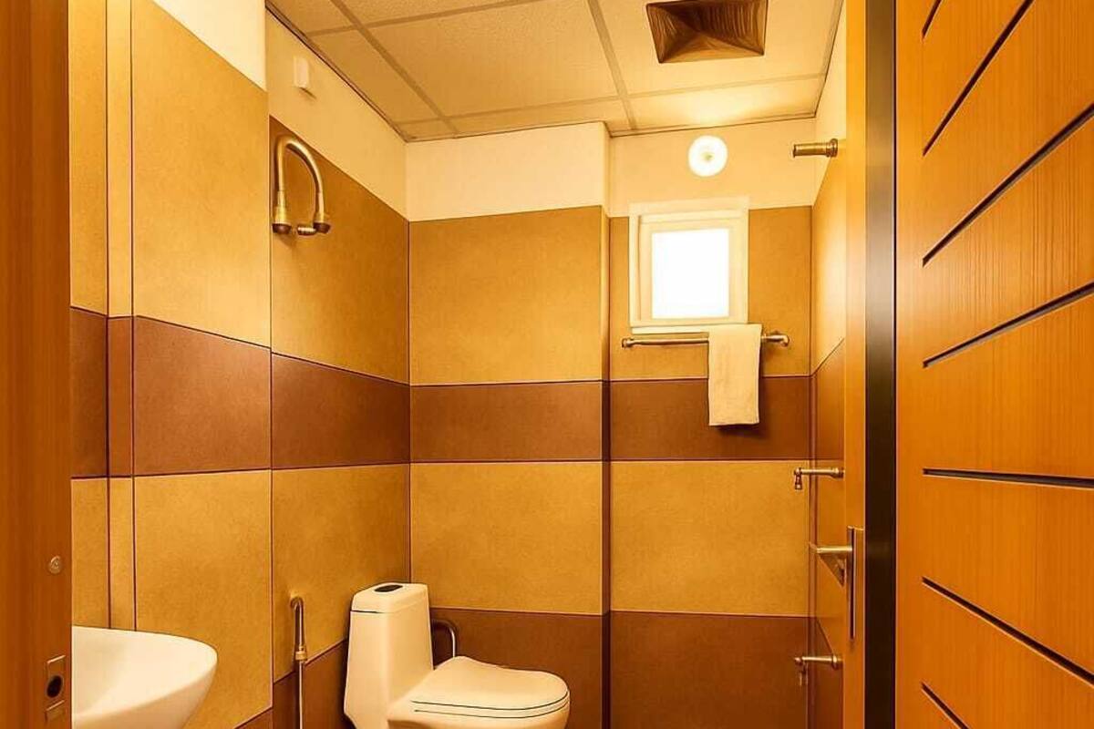 Shower, towels, soap, shampoo