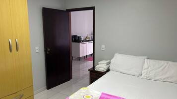 2 Schlafzimmer, Bügeleisen/Bügelbrett, WLAN, Bettwäsche