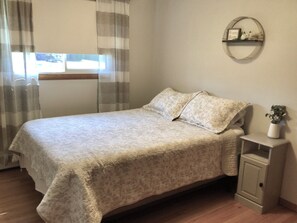 3 bedrooms, WiFi, bed sheets