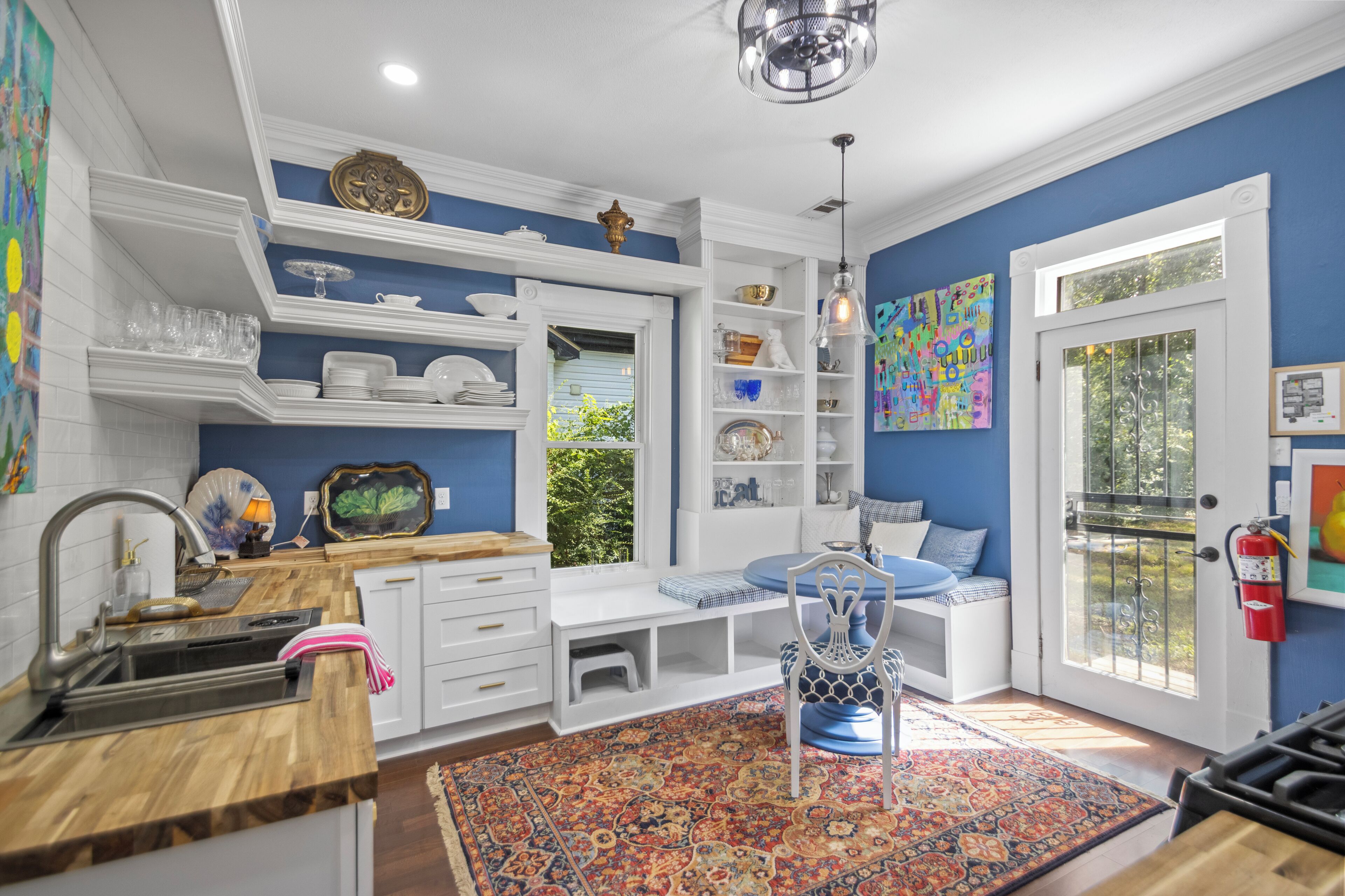 Mikroaaltouuni, uuni, liesi, astianpesukone