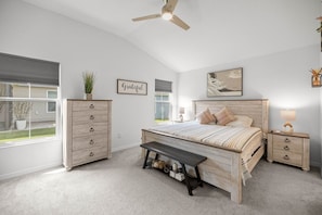 2 bedrooms, iron/ironing board, Internet, bed sheets