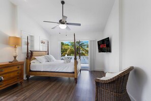 Desk, iron/ironing board, WiFi, bed sheets