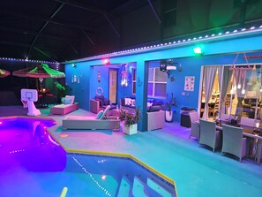 Piscine extérieure, piscine chauffée