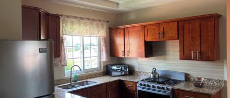 Four Ă micro-ondes, surface de cuisson