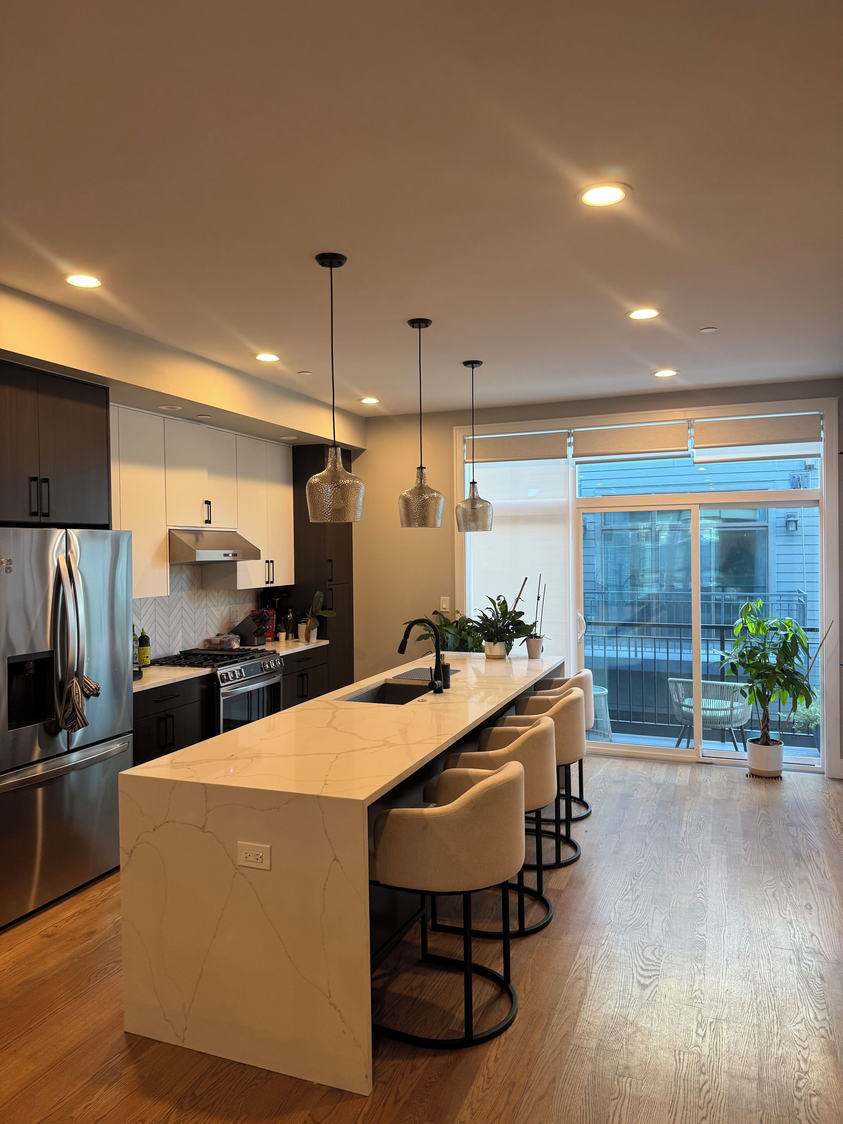 Mikroaaltouuni, uuni, liesi, astianpesukone