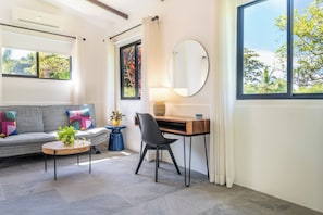 Economy Room, Patio, Garden View | Living area