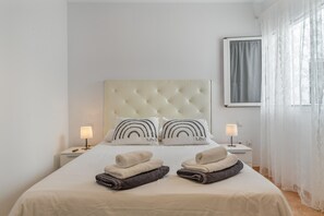 2 slaapkamers, een strijkplank/strijkijzer, wifi, beddengoed