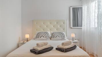 2 dormitorios, tabla de planchar con plancha, wifi y ropa de cama