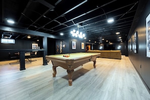 Spielezimmer