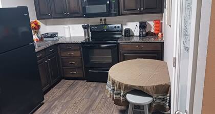 Rainwaters Bunkhouse - Close to Crystal Springs and Lake Ouachita