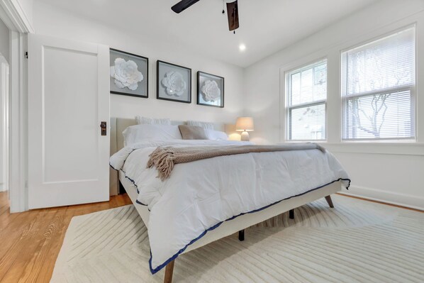 3 bedrooms, iron/ironing board, free WiFi, bed sheets