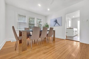 Dining - Hoosier Fan House-Walk to stadiums/Downtown (Bloomington)