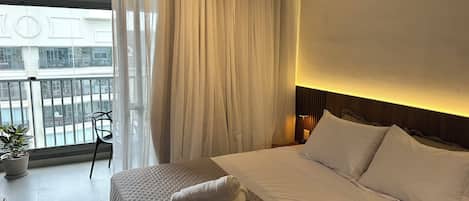 1 bedroom, internet, bed sheets