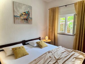 1 bedroom, WiFi, bed sheets