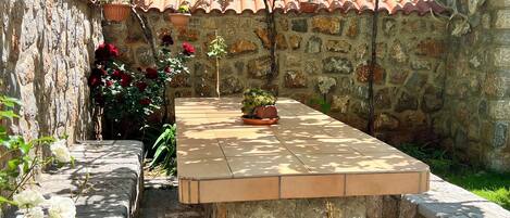 屋外ダイニングエリア