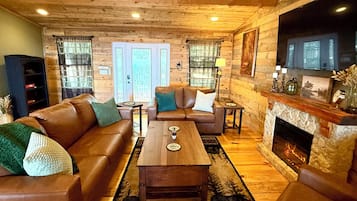 Smart TV, fireplace