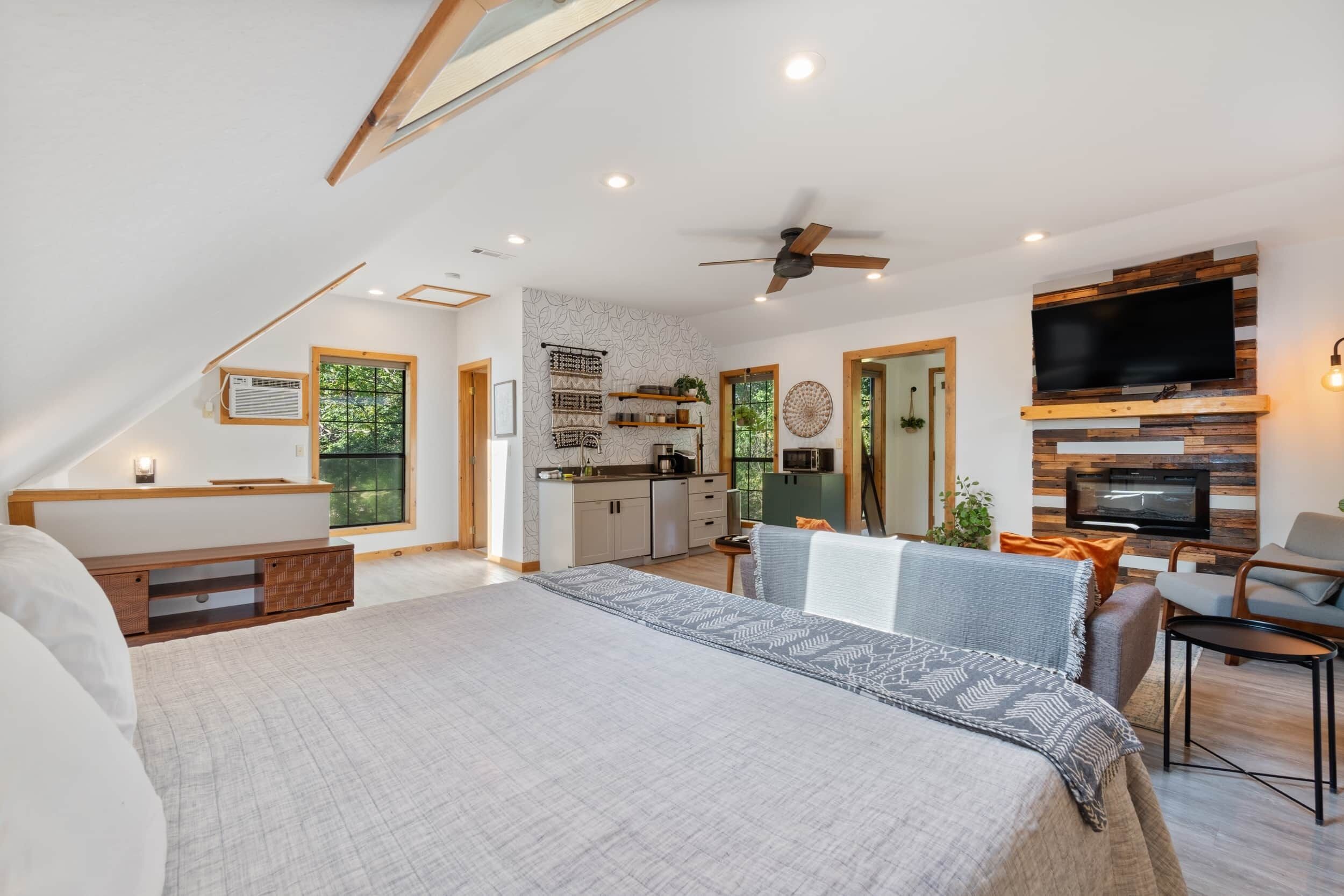 1 bedroom, WiFi, bed sheets