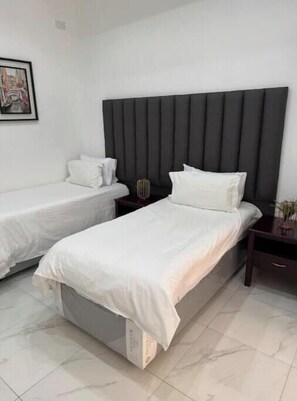 1 bedroom, internet, bed sheets