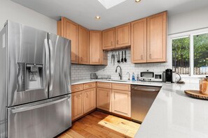 Microwave, oven, stovetop, dishwasher