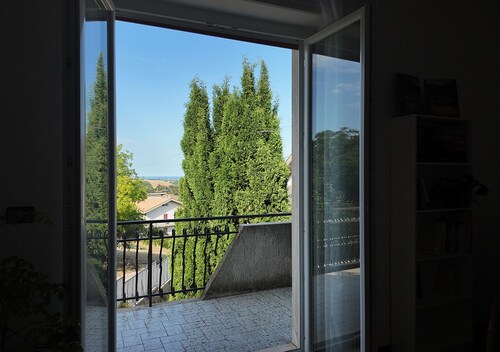 Large Holiday House 110 sqm, families, groups. Pets ok, garden