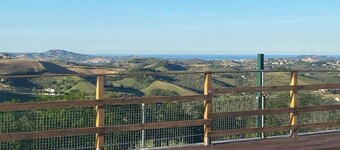 Da Jack Apartment with garden and parking, Penne Ideal for families and pets!