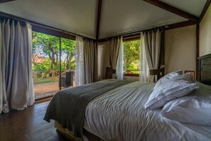 Deluxe Cabin, Sea View | Premium bedding, Select Comfort beds, minibar, blackout drapes - Lemu Lodge Vaihu (Hanga Roa)