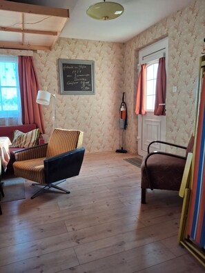 TV, fireplace - Vacation cottage Karow (Berlin)