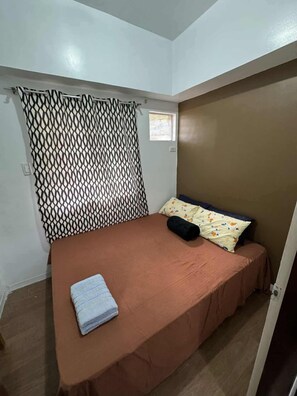 1 habitación y ropa de cama