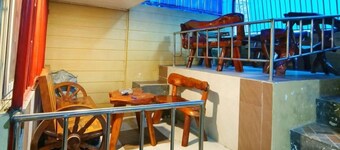 Budget Accommodation near Town