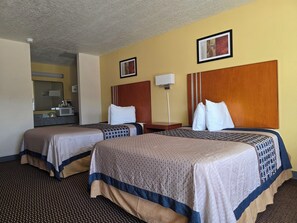 Standard Double Room | Desk, free WiFi - Winnie Inn Suites & RV Park (Winnie)